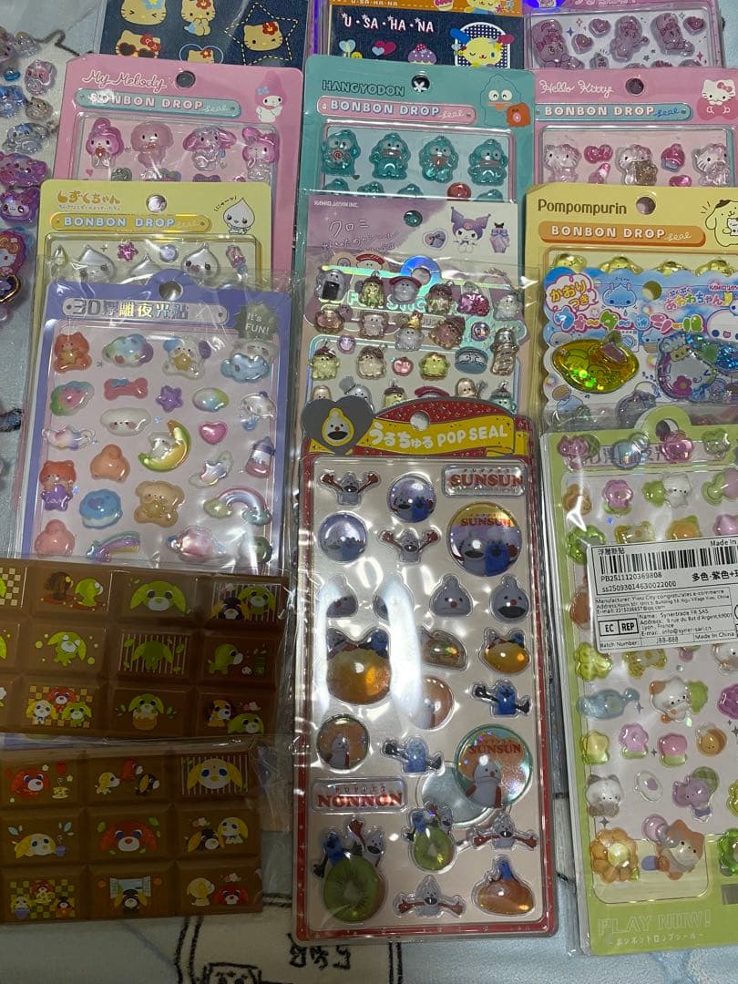 ボンボンドロップシール 大量売り サンリオ あわわちゃん うさはな スンスン売り