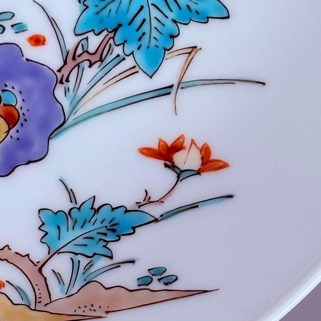 十三代柿右衛門　色絵岩梅鳥文様皿　共箱有　美品　直径19.6㎝　国重要無形文化財