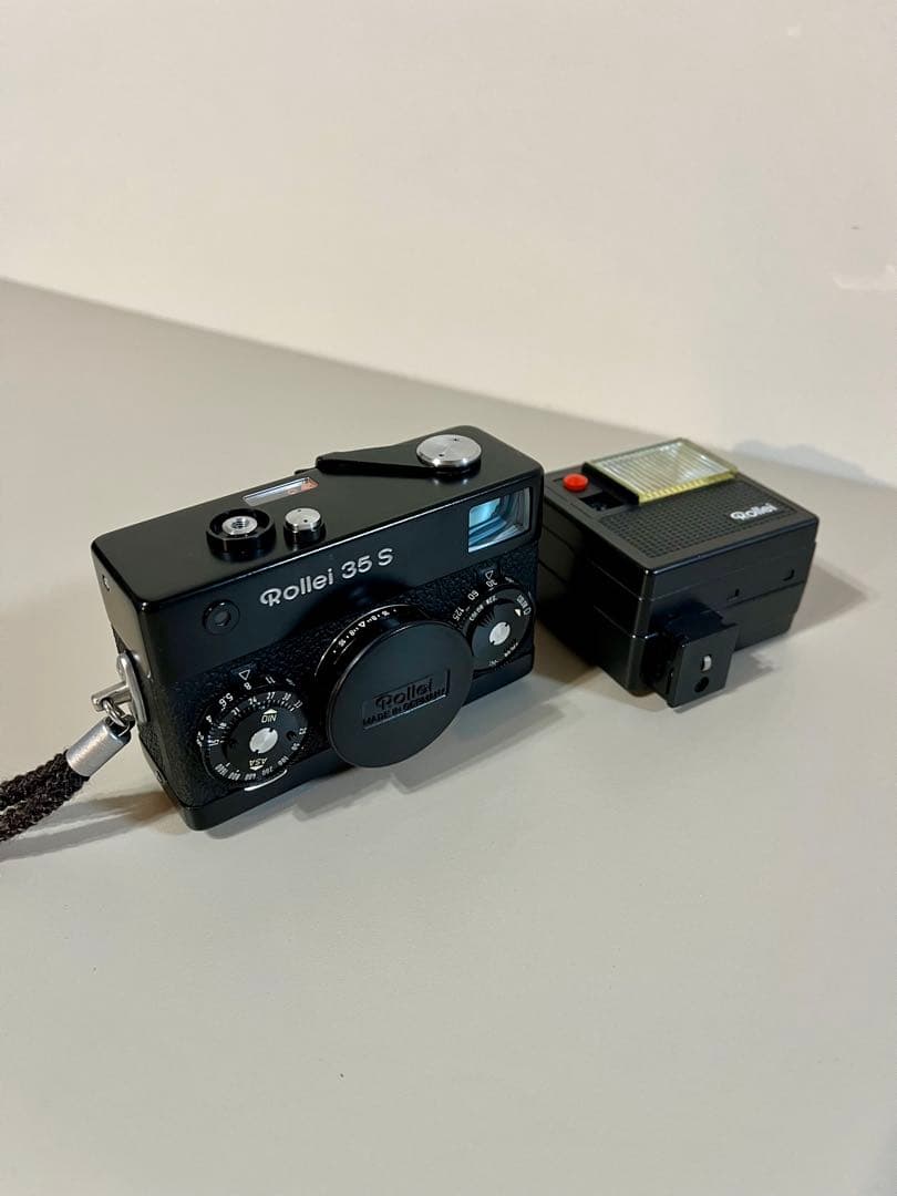 ローライ Rollei 35 S Black フィルムカメラ　フラッシュ付き
