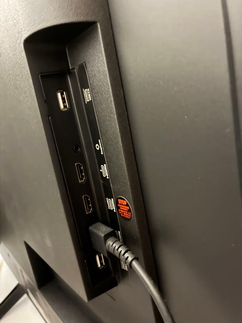 新品　未開封　43型　4K テレビ　チューナーレス