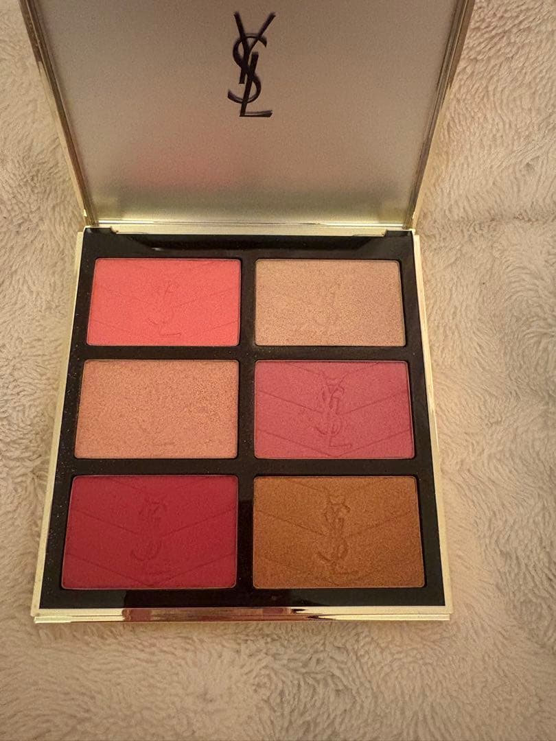 イヴ・サンローラン クチュール フェイス　パレット （シーズン限定）