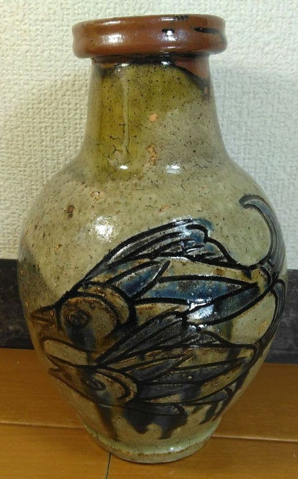 人間国宝 金城次郎 魚紋花瓶(魚4）栞 共箱 壺屋焼 壷屋焼 珍品上作花瓶 美品