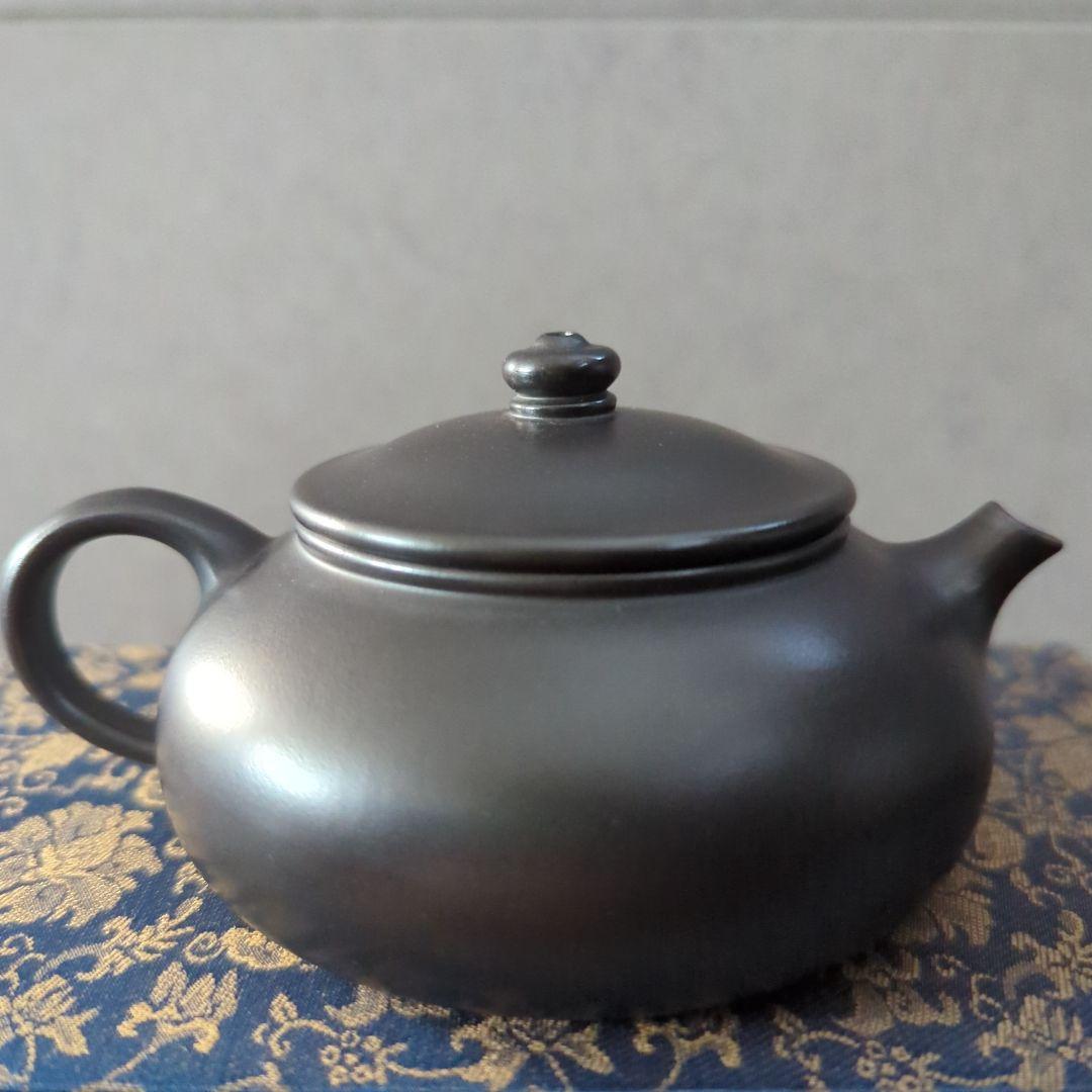 中国陶芸家　胡秀萍氏　茶道具　茶器　宜興紫砂　茶壺　急須　（木製化粧箱入）