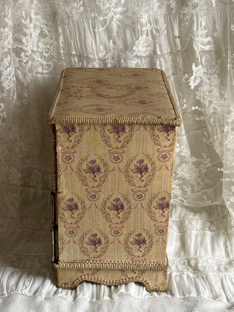 アンティークブロカントフレンチフランスカルトナージュボックスローズ布箱チェスト