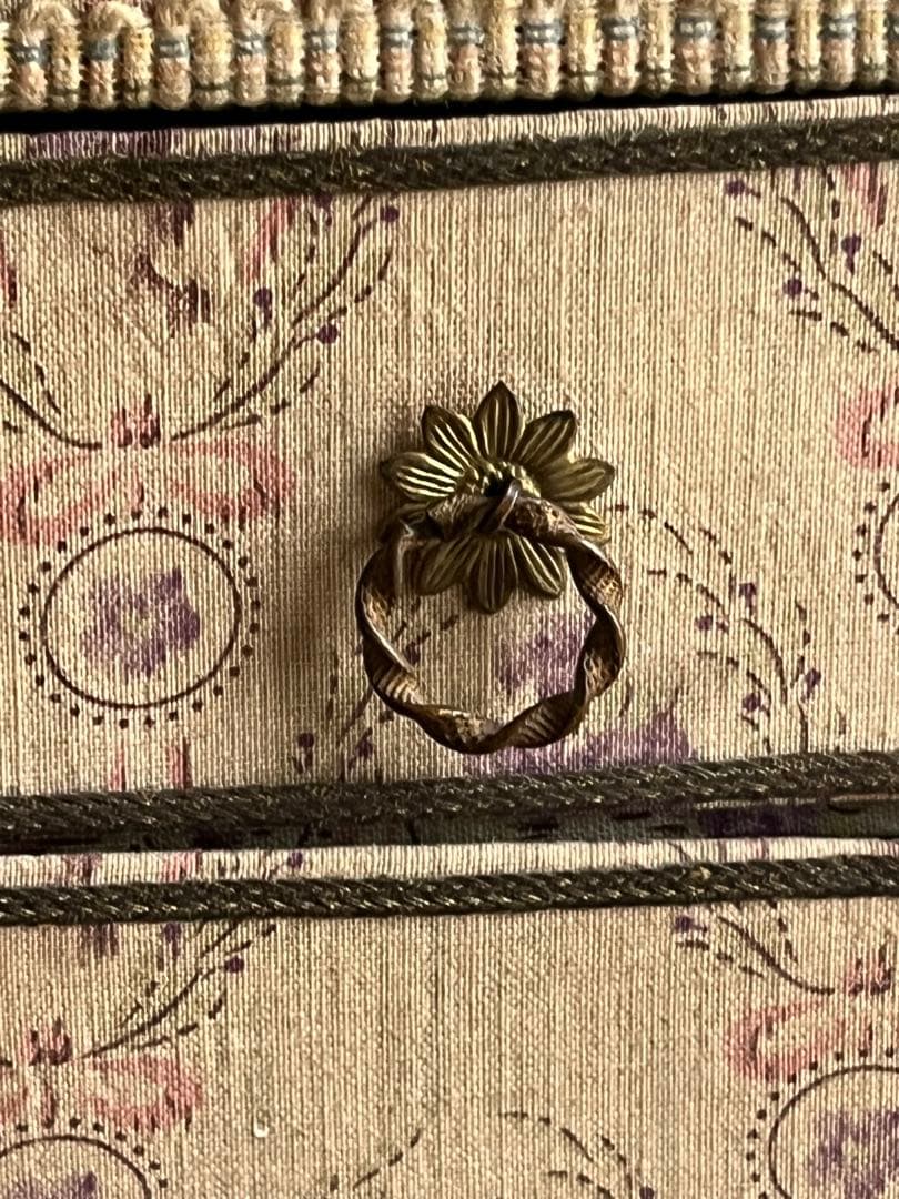 アンティークブロカントフレンチフランスカルトナージュボックスローズ布箱チェスト