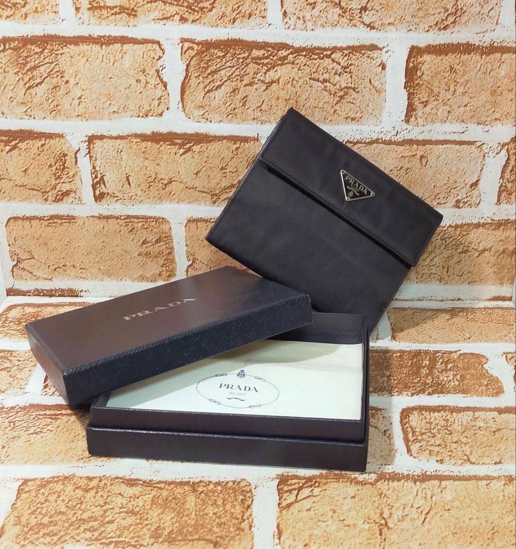 PRADAブラック 二つ折り財布