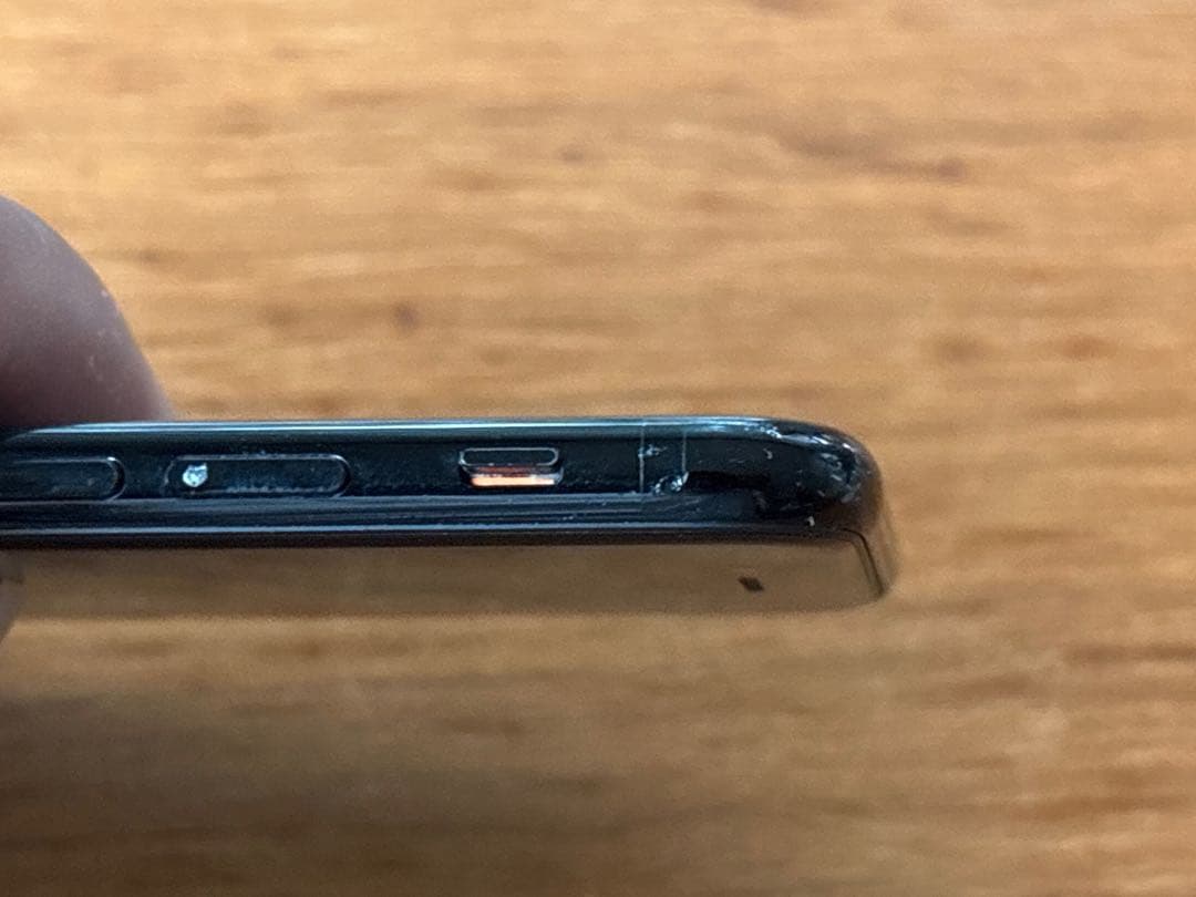 iPhone7 128GB ジェットブラック SIMフリー　箱付き　100%