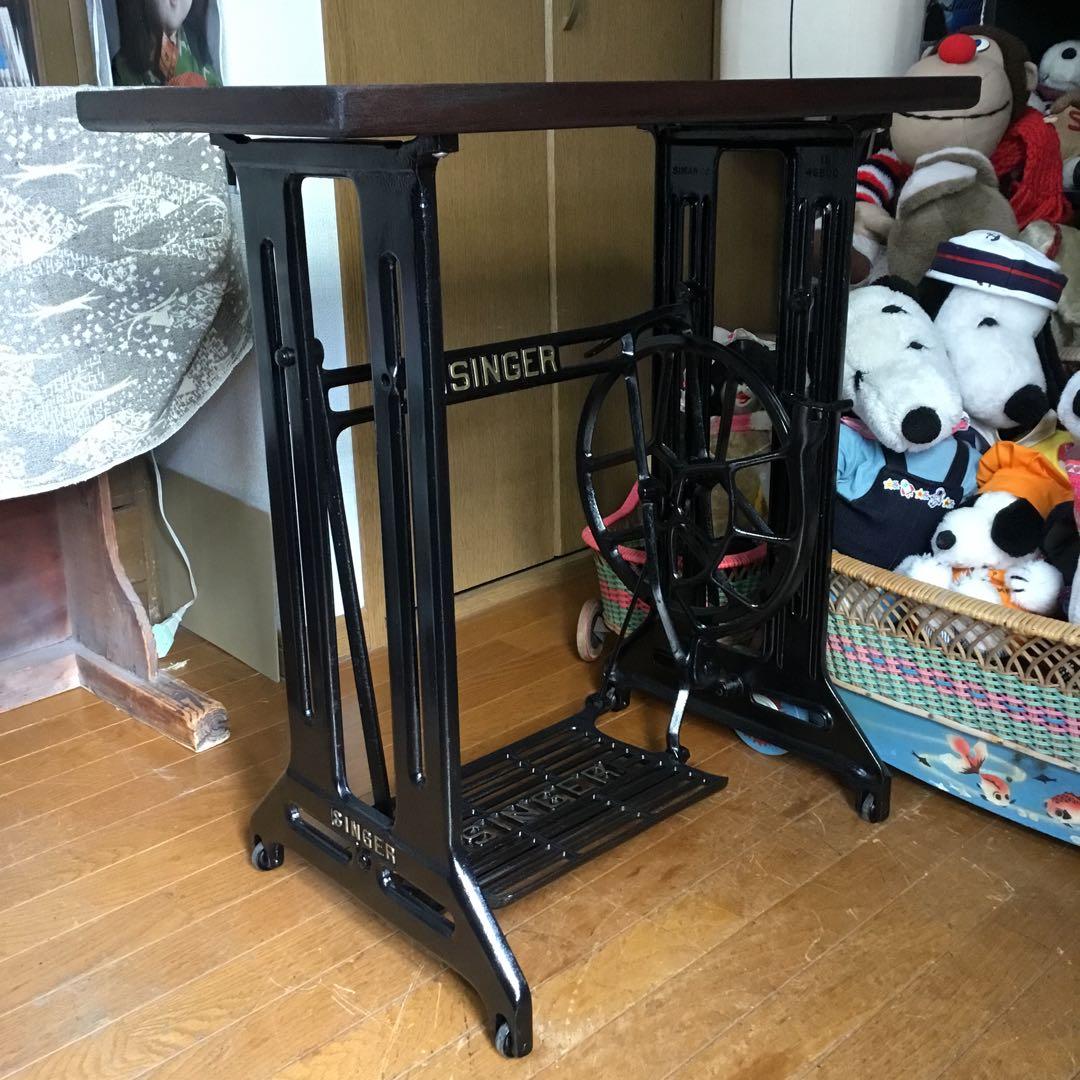 ※アンティーク※ SINGER足踏みミシン脚のテーブル　ケヤキ天板　アイアン