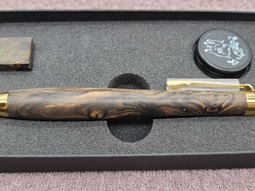 新品　こぶた工房　黒檀瘤　極上杢　シャープペンシル0.5ミリ