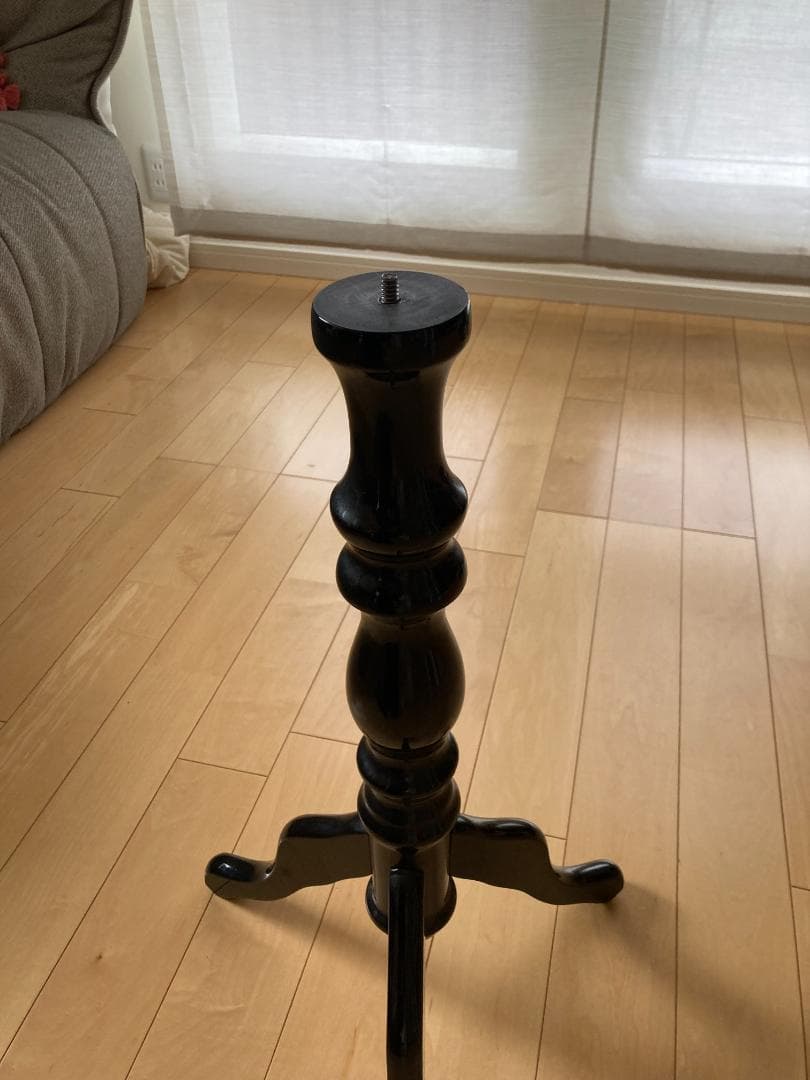 イタリア製　サイドテーブル　円形