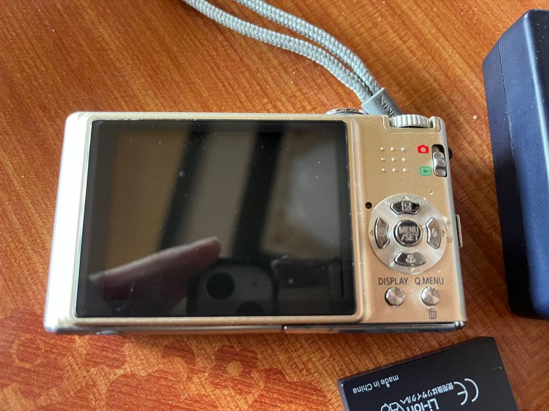 【中古品】Panasonic　LUMIX　DMC-FX35 デジタルカメラ