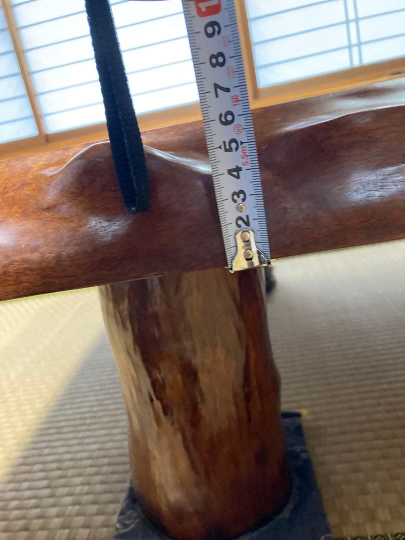 【高級】一枚板　木製長方形座卓 濃い茶色 装飾的な縁取り　アンティーク