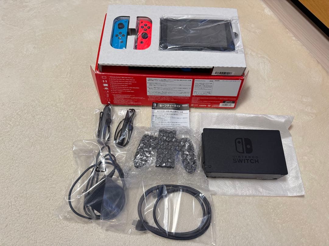 Nintendo Switch本体 美品 SDカード、フィルム付 付属品完備