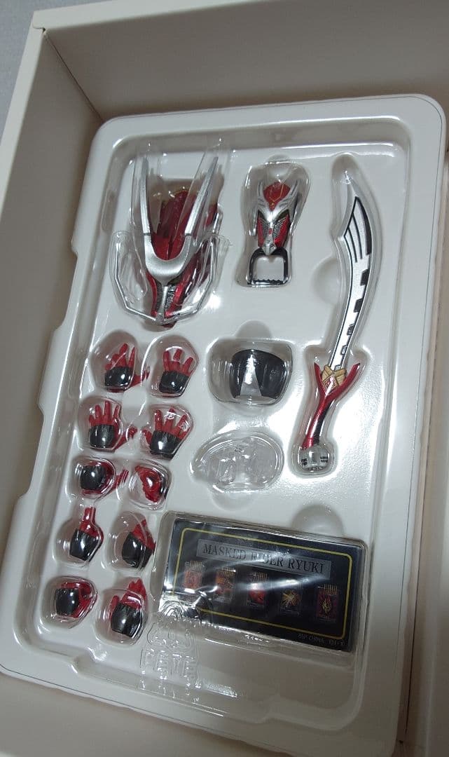 フィギュアーツ 真骨彫製法 仮面ライダー龍騎