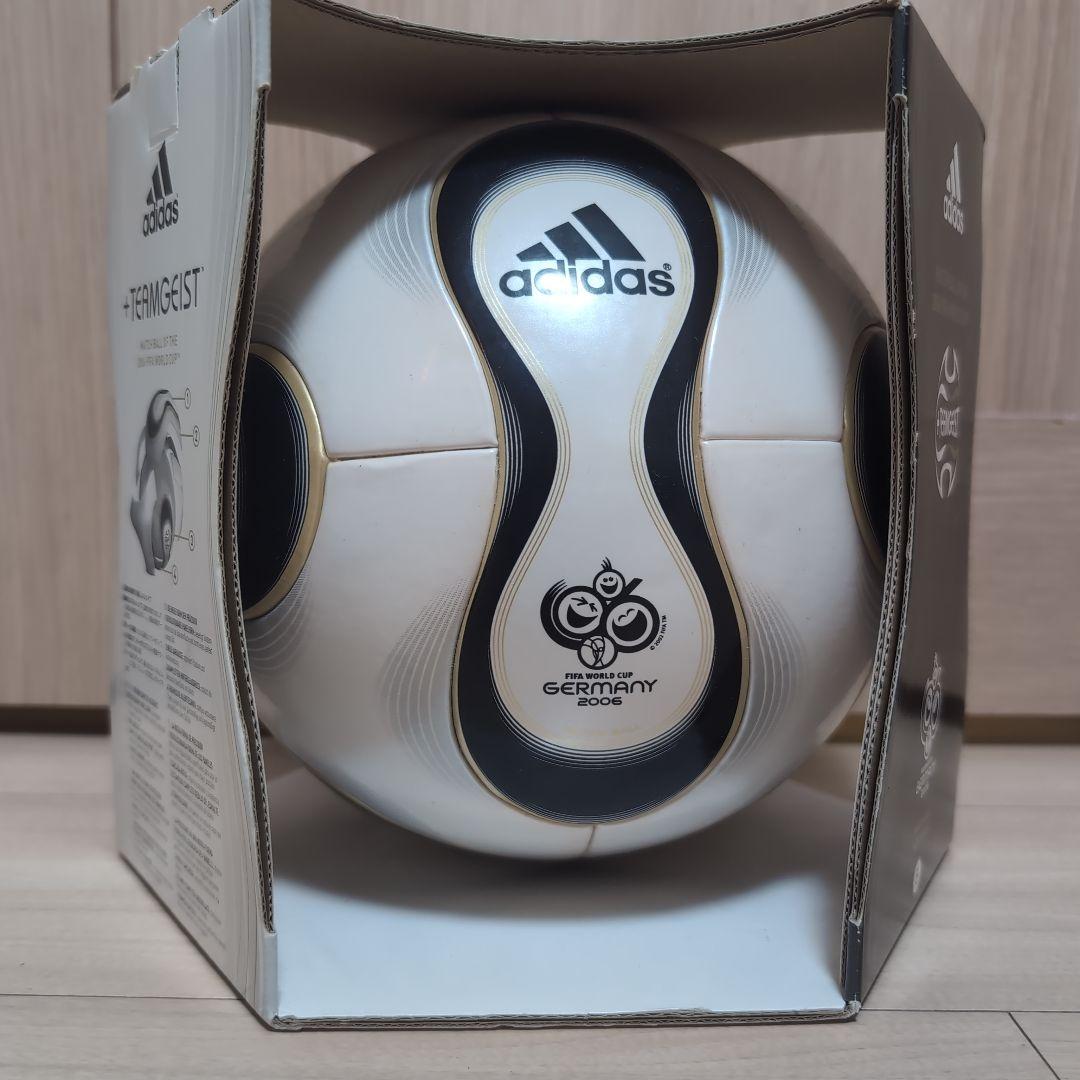 未使用　adidas TEAMGEIST 2006年 ドイツワールドカップ公式球