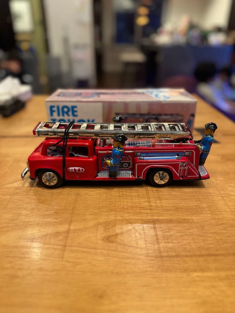 ブリキ　アンティーク　消防車