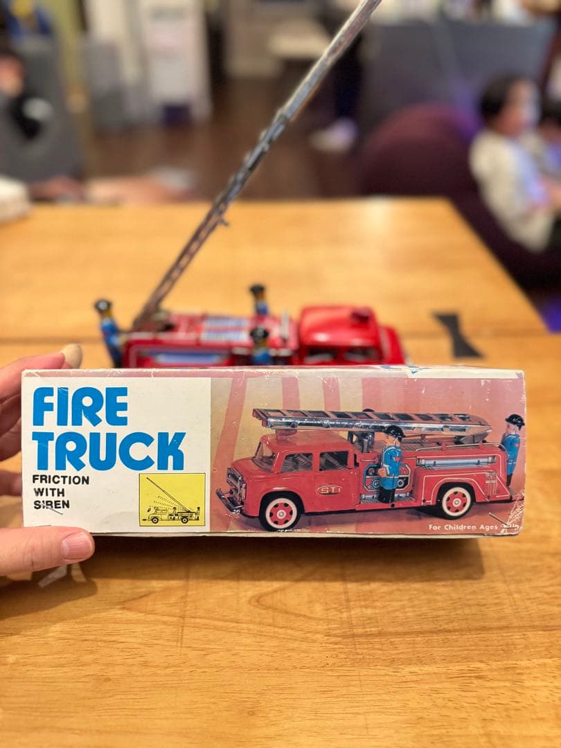 ブリキ　アンティーク　消防車