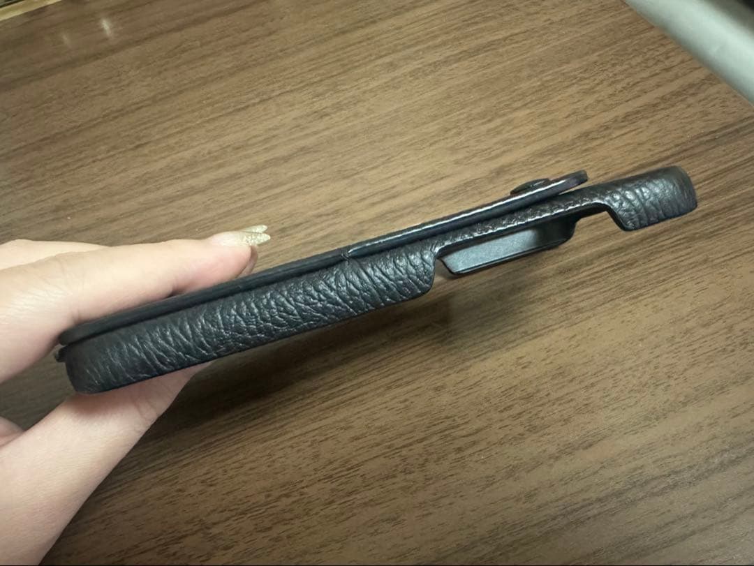 メゾンマルジェラ　iPhone14Proケース