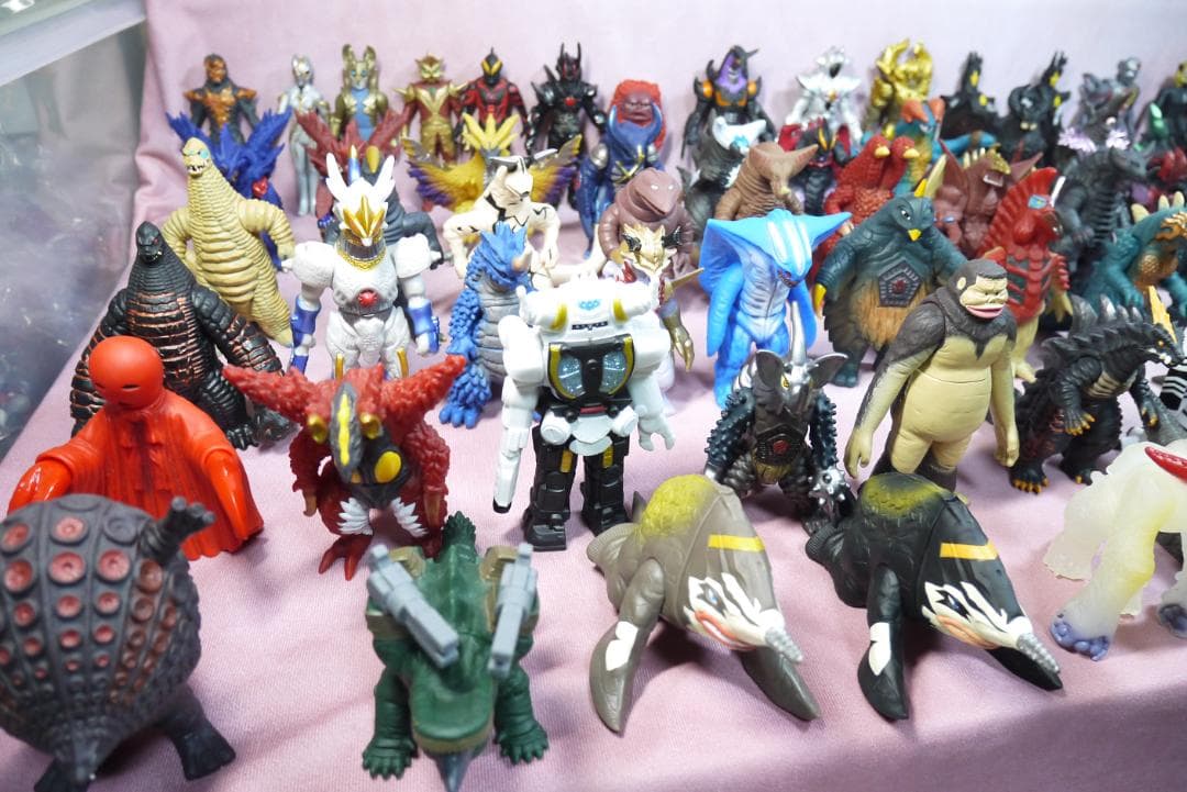 ウルトラ怪獣シリーズ500　怪獣ソフビ　86体セット