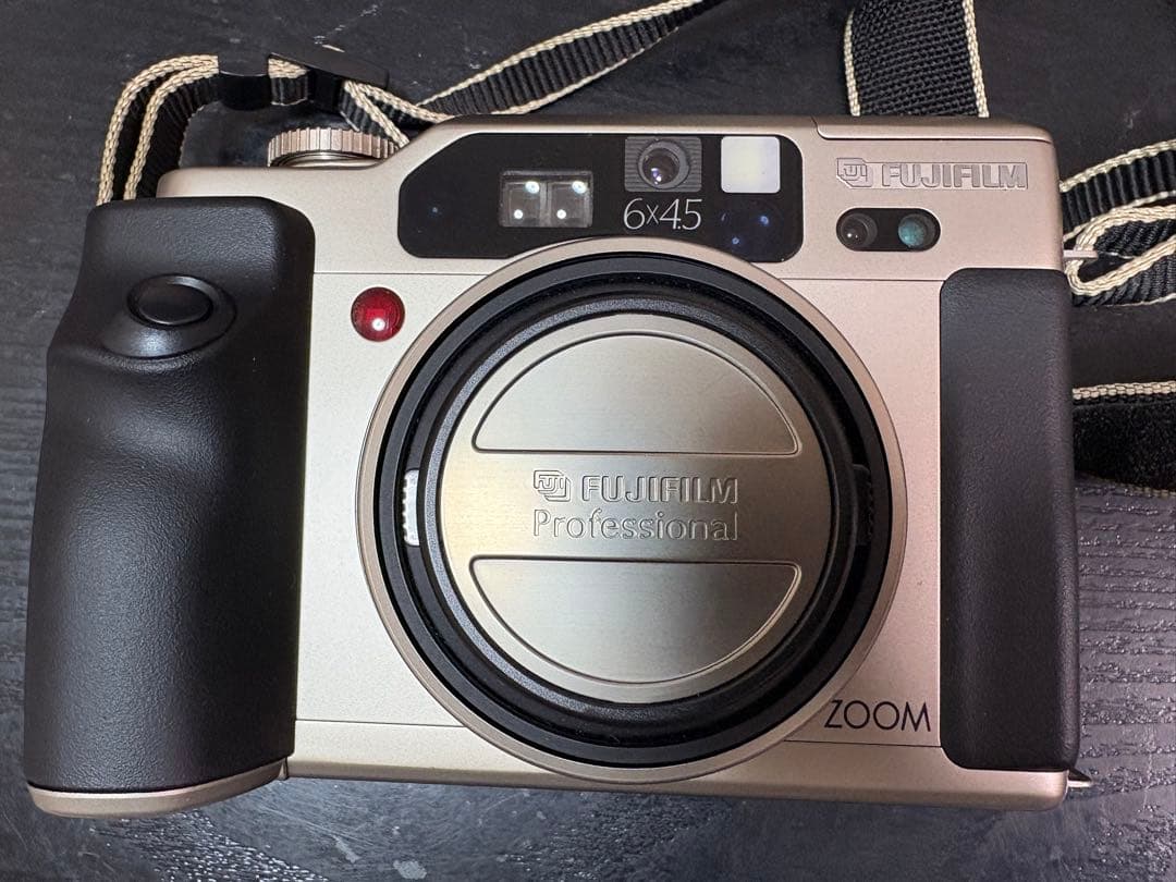 Fujifilm GA645Zi Professional 超美品！ストロボ付！