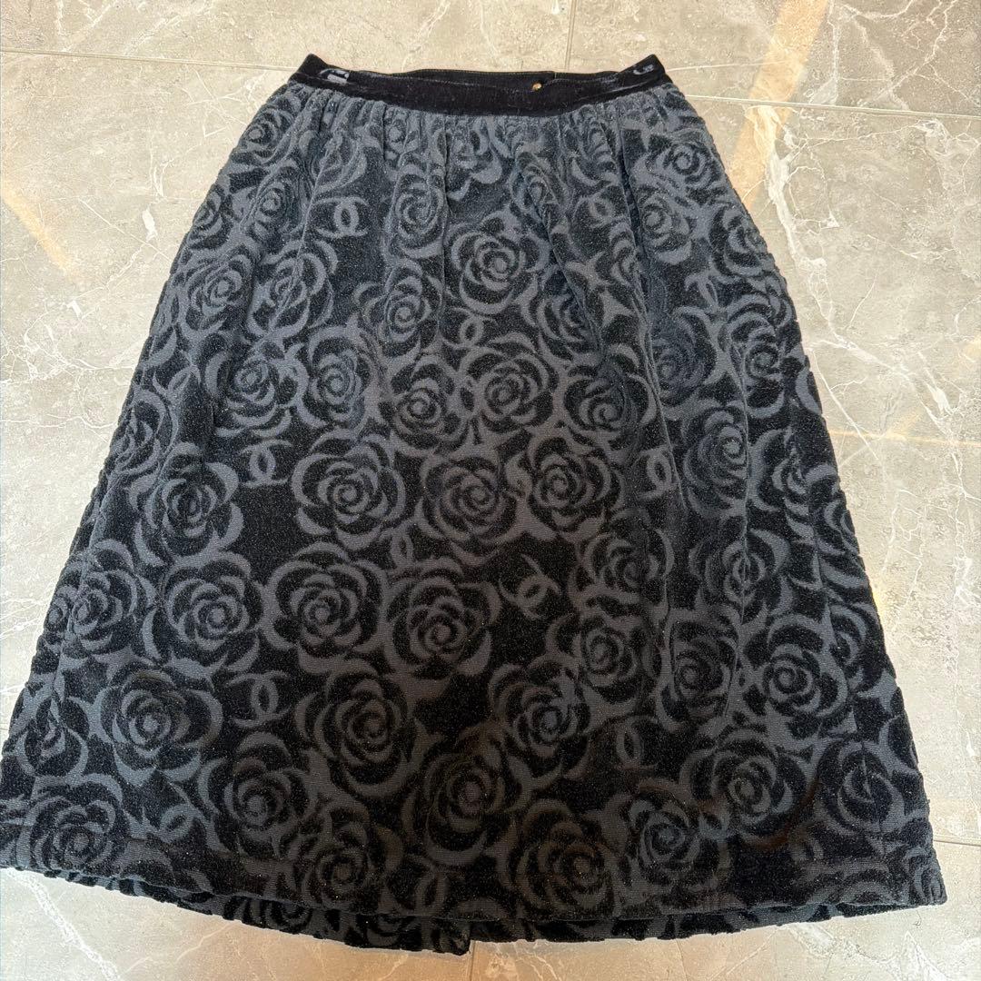 CHANELバラ模様 ブラック フレアスカート34