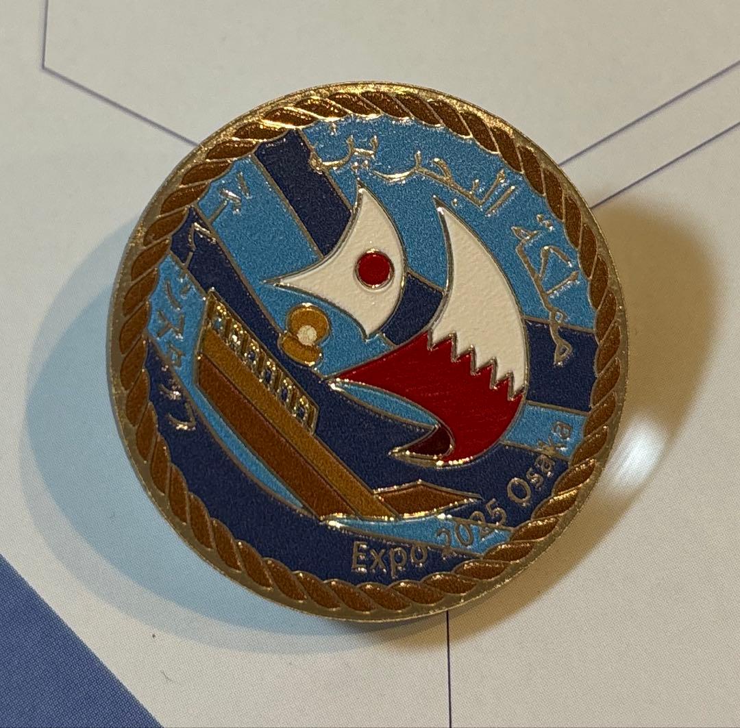 バーレーン館 パビリオン スタッフ ピンバッジ 非売品 万博
