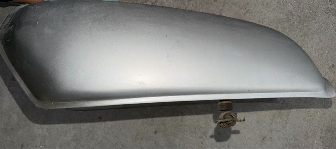 CB50J フューエルタンク