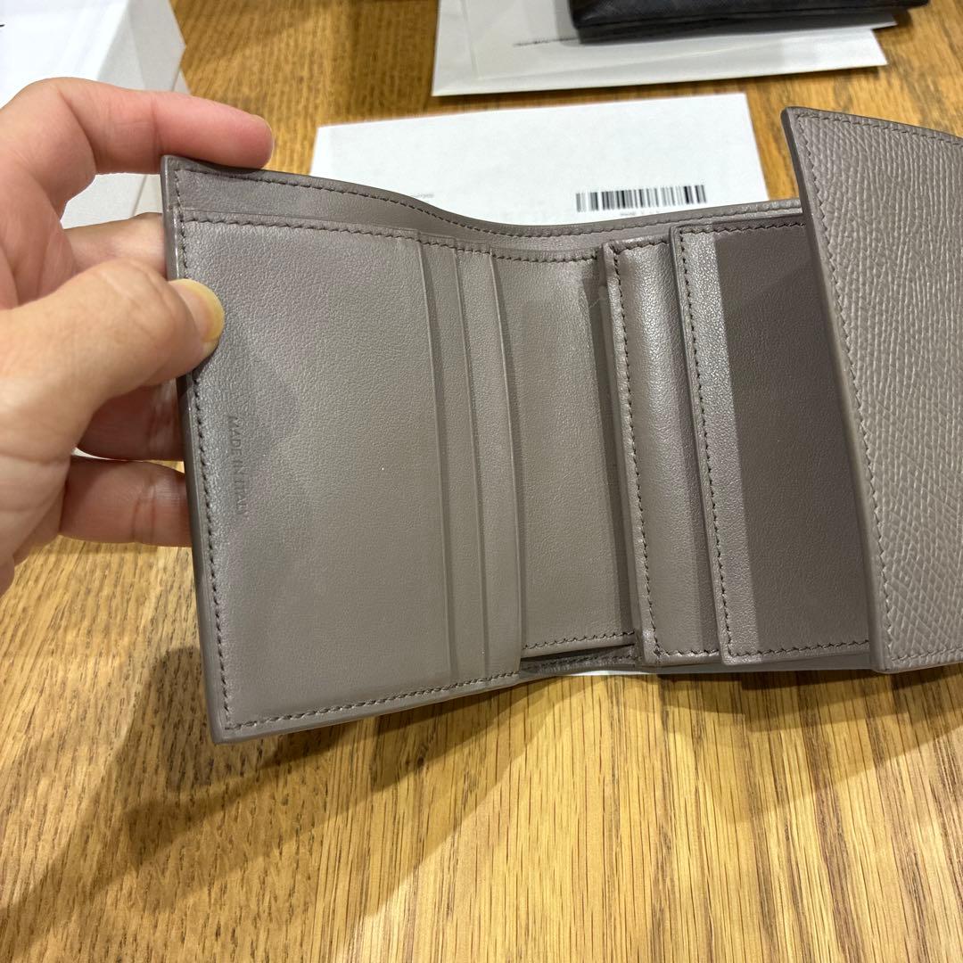CELINE♡ 三つ折り財布　グレージュ美品！