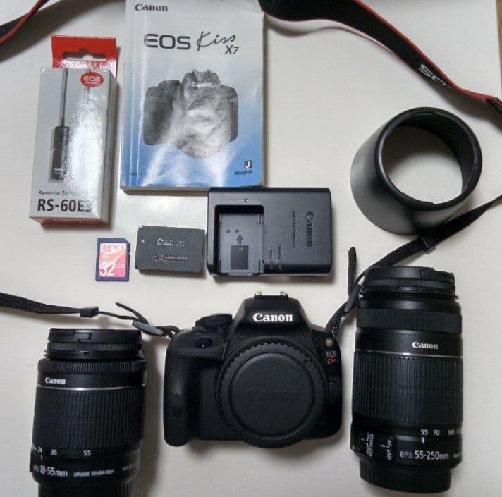 Canon EOS Kiss X７ 一眼レフカメラ