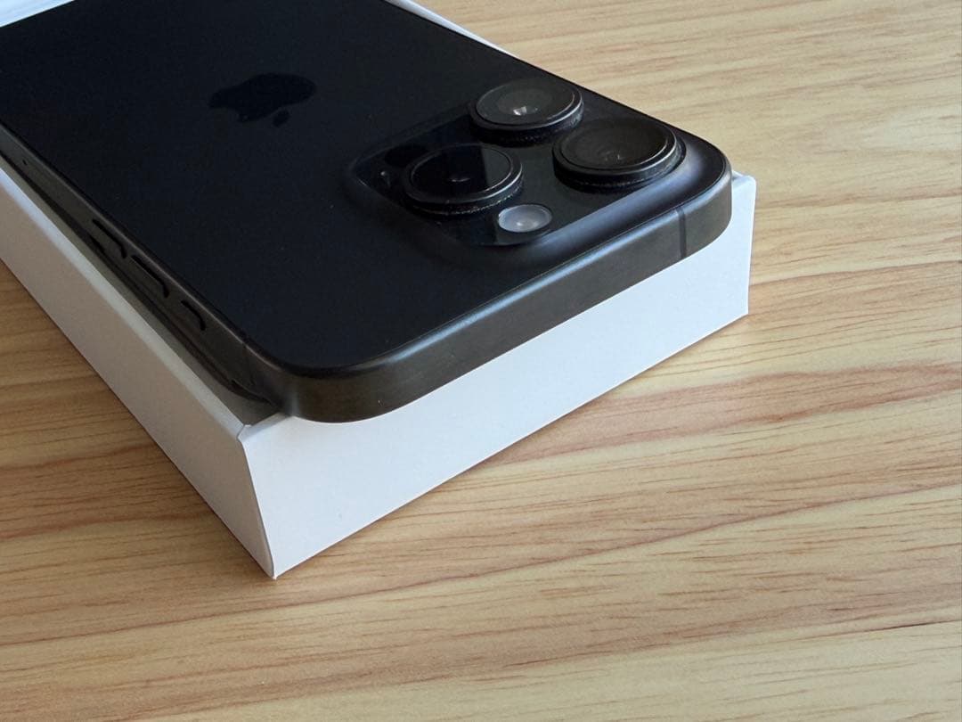 iPhone15Pro 256GB 本体➕ topologieケース他