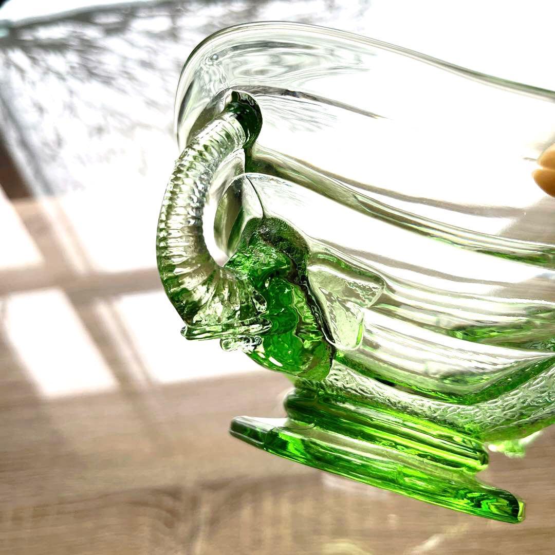 骨董　時代ガラス　フィギュリン　エレファント　象　プレスガラス　菓子器