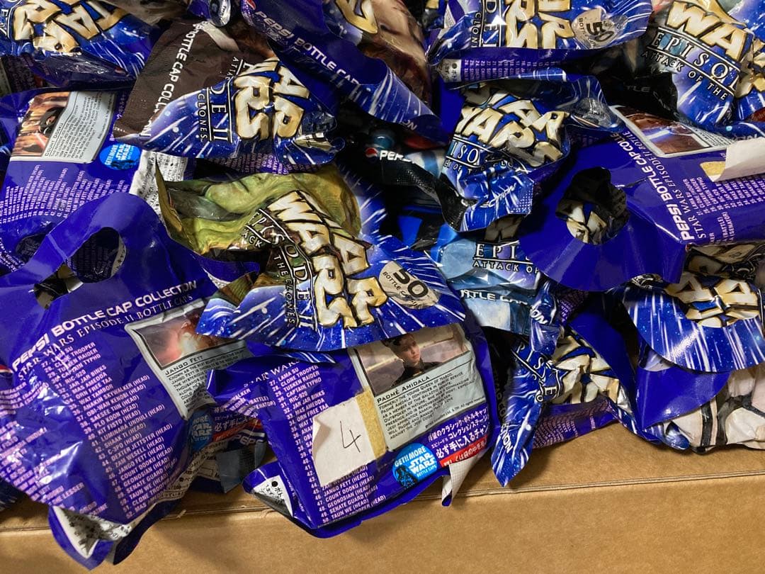 スターウォーズ　ペプシ　ボトルキャップ　フィギュア　68個　未開封