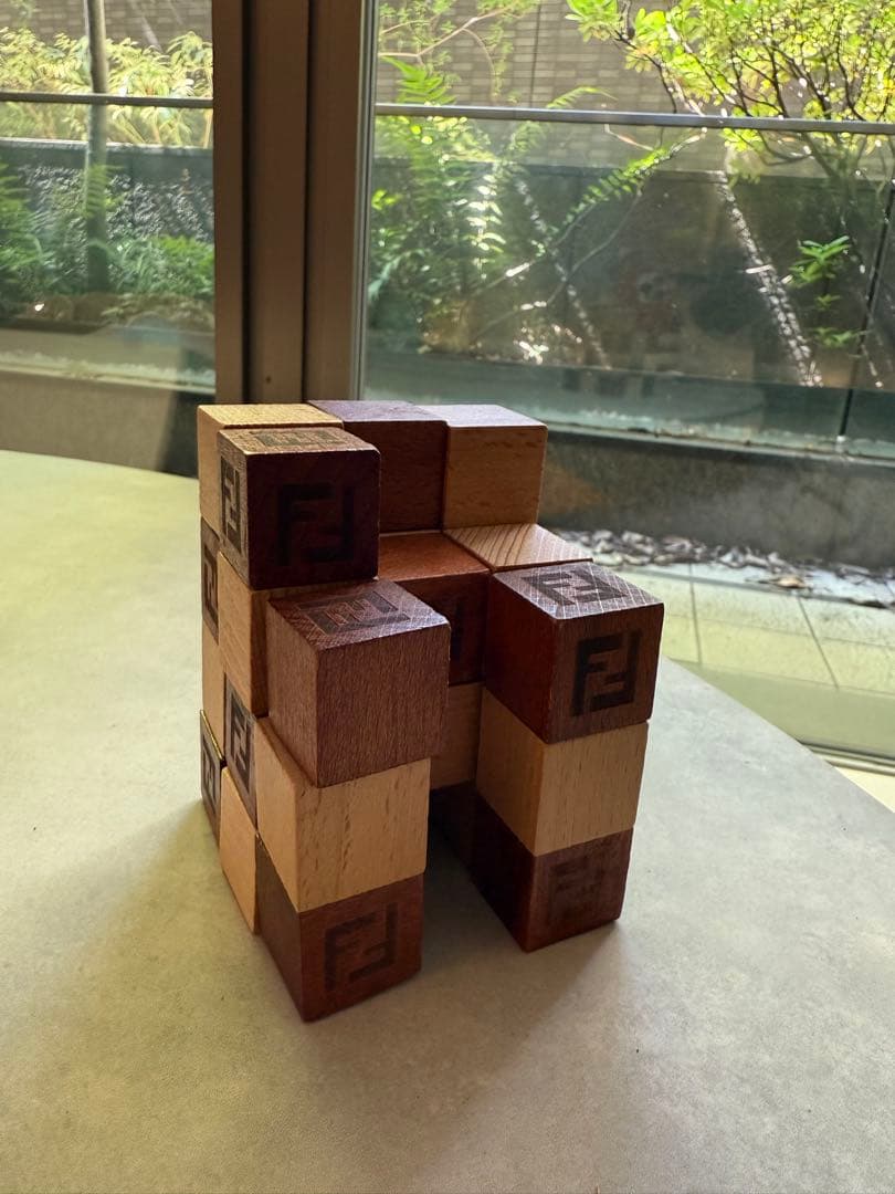 フェンディ木製 おもちゃ