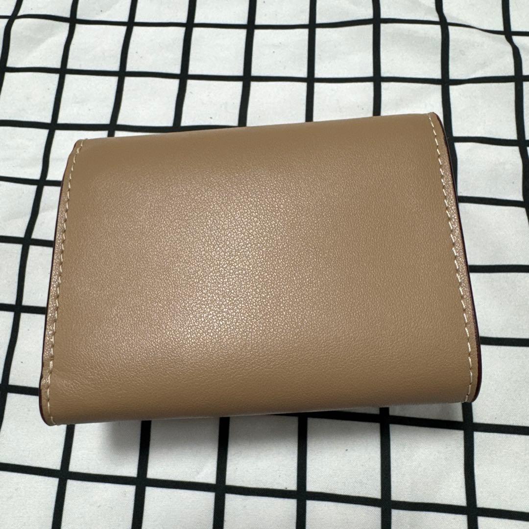 【しぃちゃん（1/1迄）】COACH ベージュ 三つ折り財布