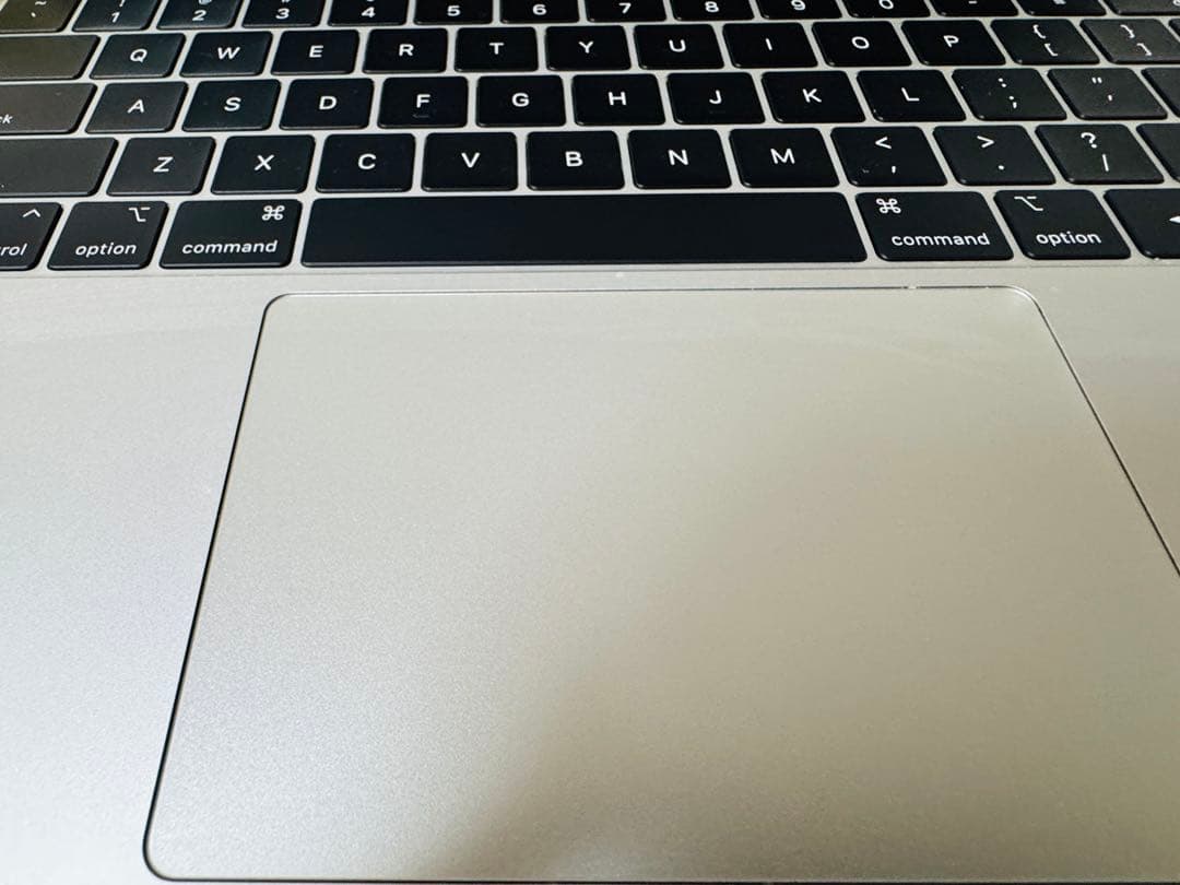 MacBook Air 2018 13インチ 16GB SSD256GB