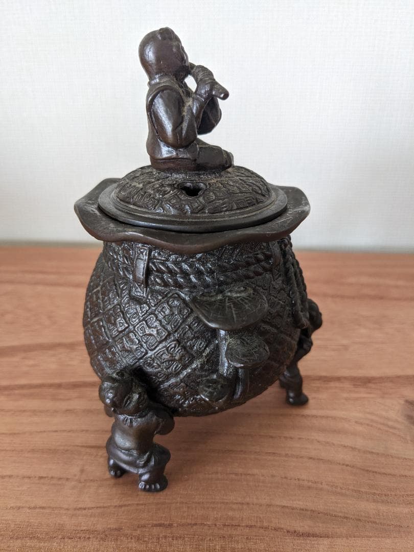 高岡銅器　三足香炉
