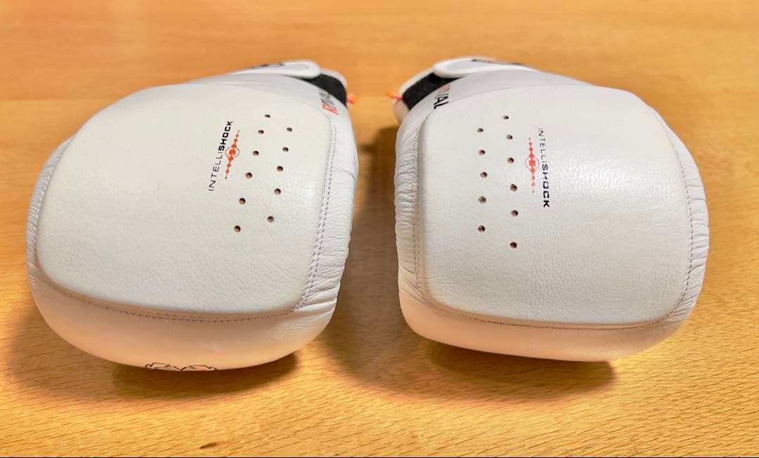 RIVAL RB50 Mサイズ 本革ボクシンググローブ