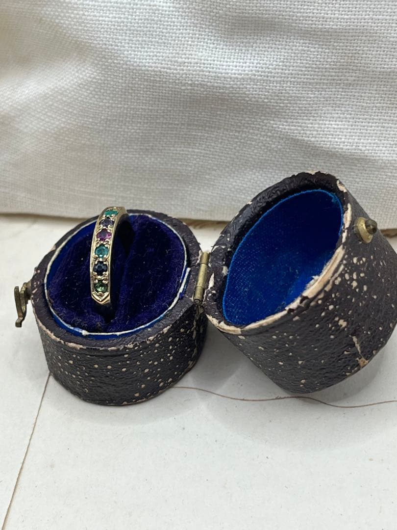 英国アンティークジュエリーボックス レザーラウンド 19世紀末〜1900年頃