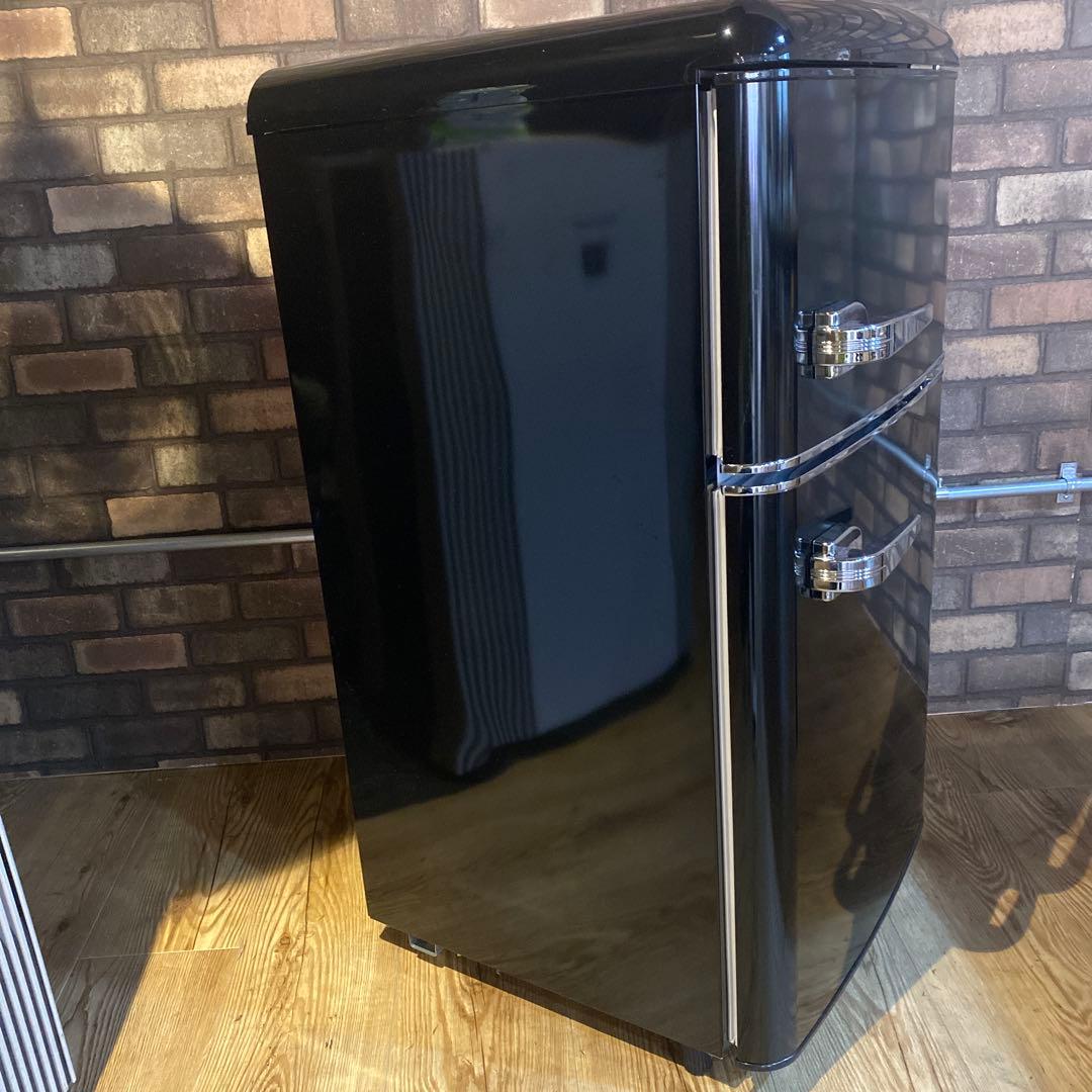 レトロでかわいい冷蔵庫　2ドア　81L