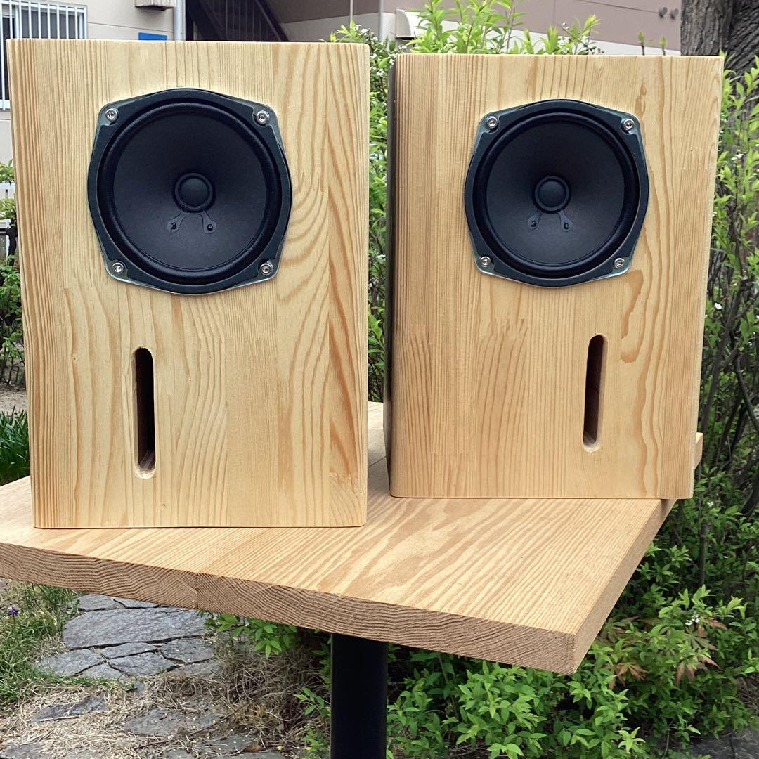 12㎝フルレンジ　縦型スリットダクトが男心をそそる…かしら