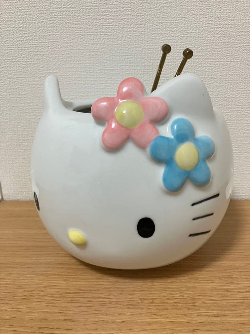 ハローキティ　火鉢風インテリア　陶器製　フェイス型　1998年製