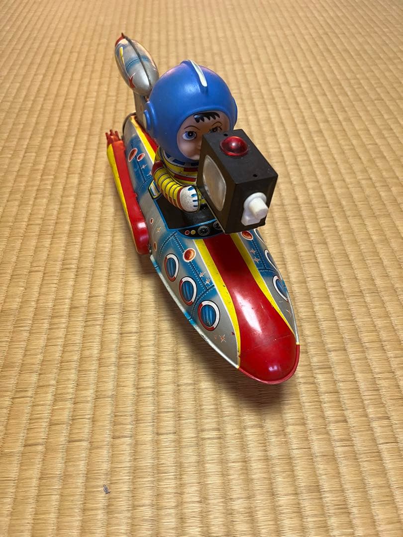 ブリキのおもちゃ