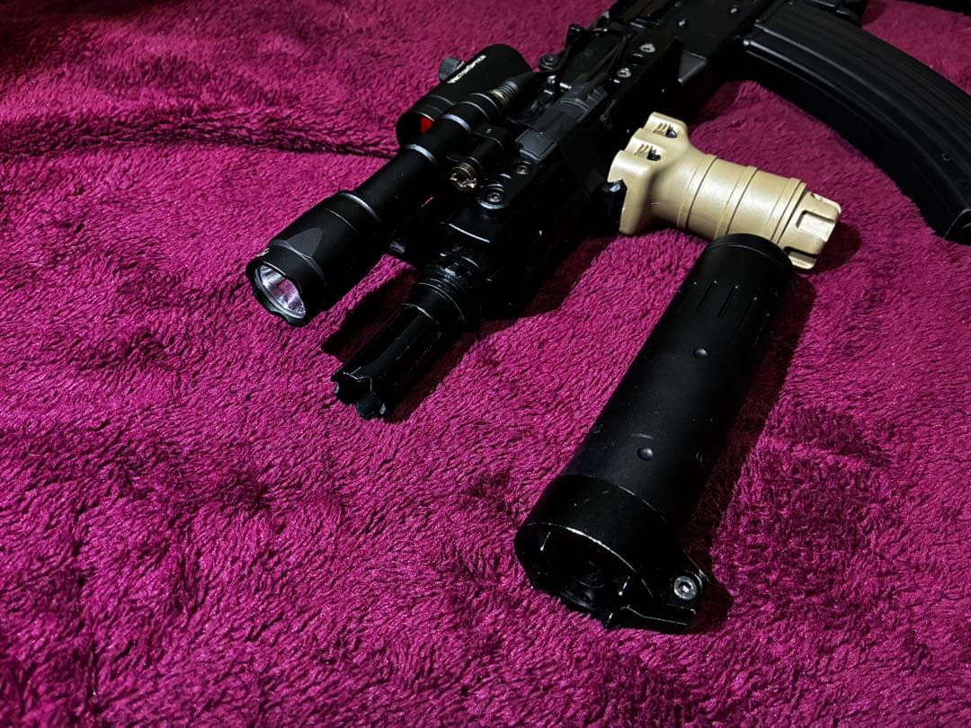 東京マルイ　ガスガン　AKX バイオハザード　ハウンドウルフ　USW A1 ガス