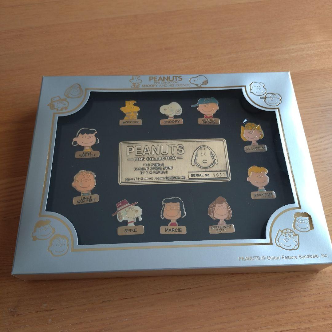スヌーピー　SNOOPY　ピンズコレクション　ピンバッジ
