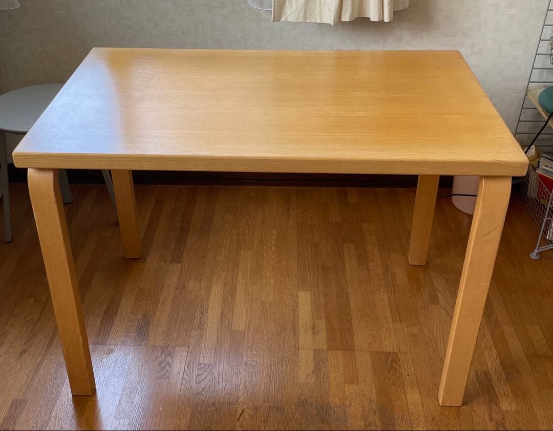 ダイニングテーブル artek 80b