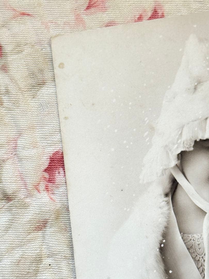 フランス　アンティーク　ポストカード　＊可愛い少女＊　白いドレスの女の子