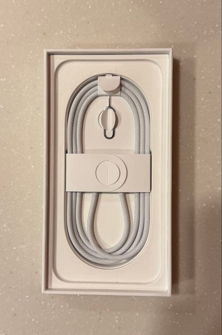 Apple iPhone 16e ブラック 128GB 本体