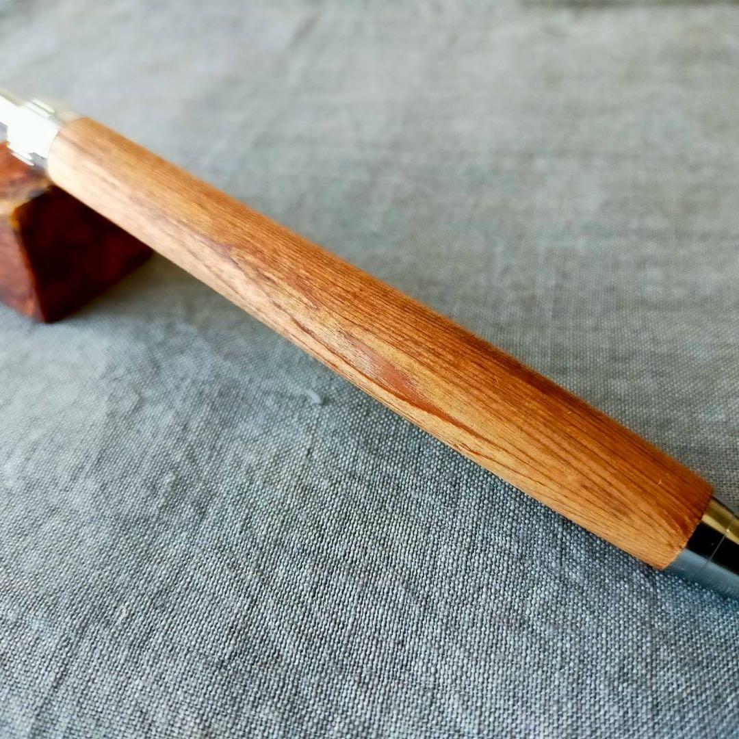 伊勢神宮　御山杉　ハンドメイド　木軸ボールペン　G2　天然木　シルバー