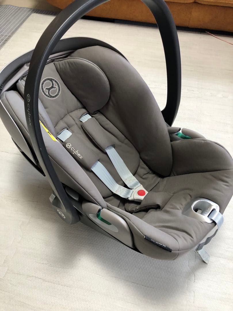 g*n様 Cybex Cloud Z2 I-Size チャイルドシート グレー