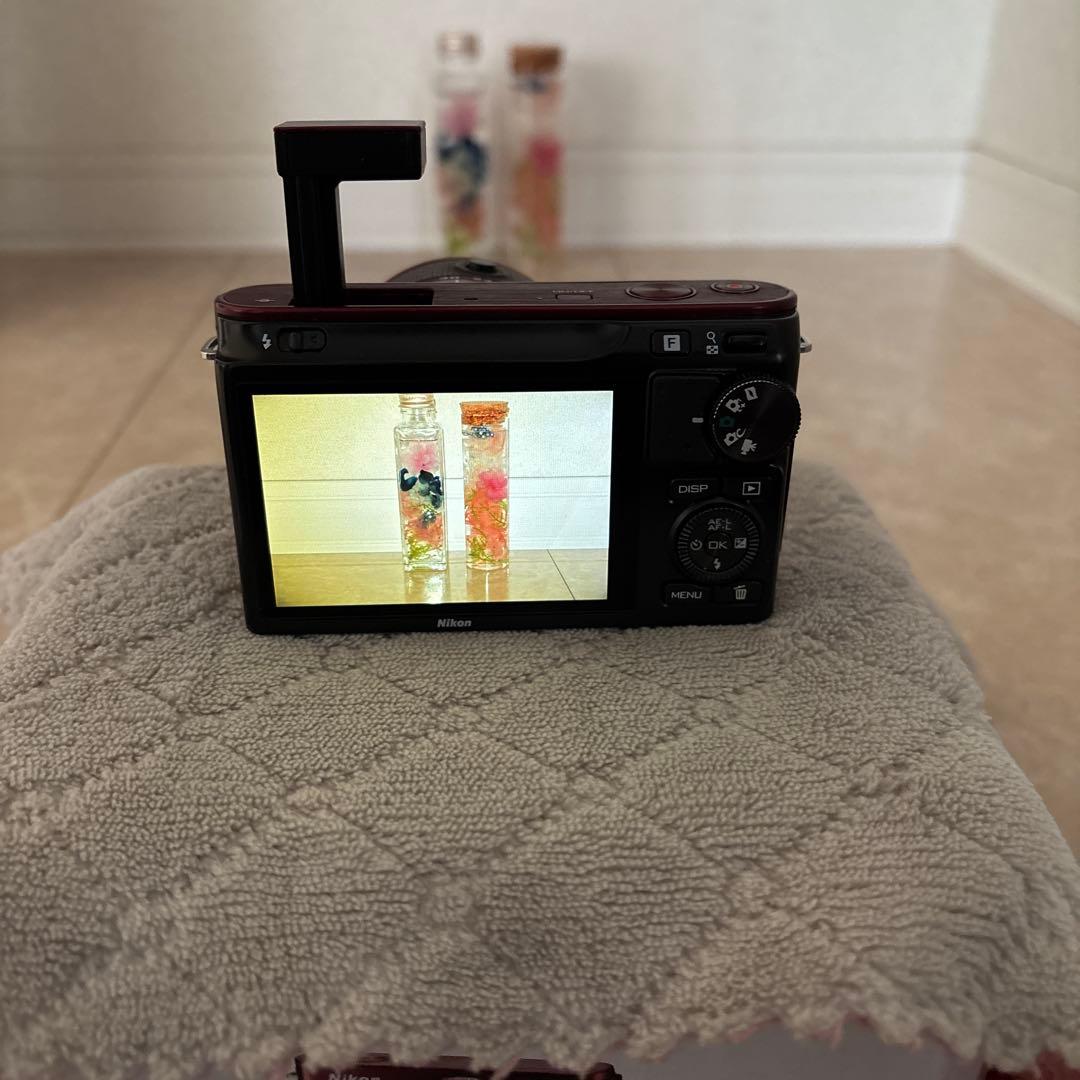 ★人気色レッド★ Nikon 1 J2 ミラーレス一眼カメラ